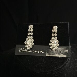 Elegant Austrian Silver Crystal Earrings